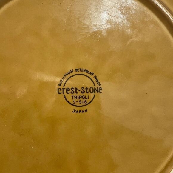 Vintage stoneware plates - Picture 3 of 6